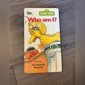 Sesame Street 1978 Who am I book VINTAGE